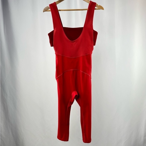 Free‎ People Movement Cut Out Cropped Exercise Jumpsuit in Red Size Small - Picture 5 of 11
